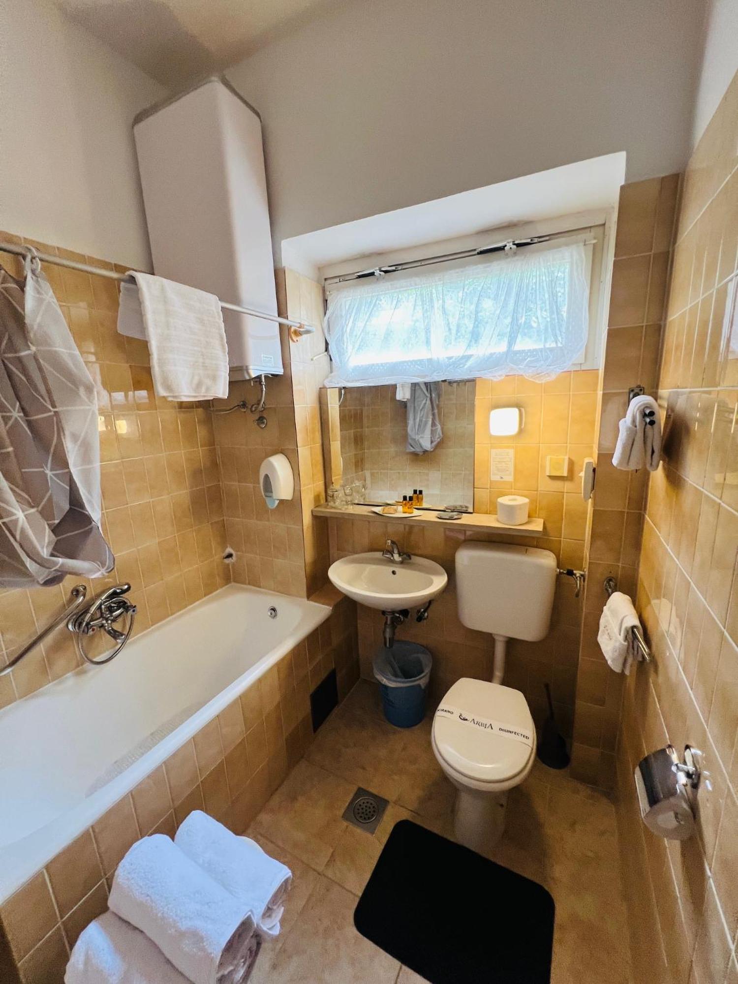 Villas Arbia - Rio By The Beach Banjol Екстер'єр фото